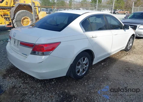 2011 Honda Accord 2.4 Se z USA, uszkodzony, nr VIN 1HGCP2F60BA017072